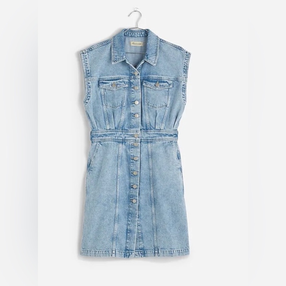 Madewell Denim Cap-Sleeve Shirtdress in Aquino Wash.